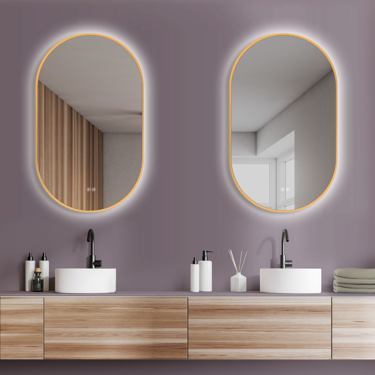 LED Badspiegel: Lichtwechsel, ovaler Design-Spiegel, Antibeschlag-Funktion, Gold-Metallrahmen