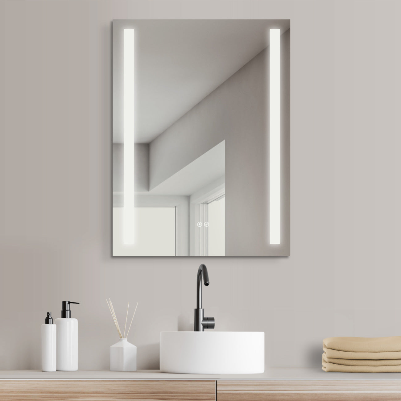 LED Badspiegel, Design-Badspiegel mit LED-Beleuchtung und Antibeschlag-Funktion