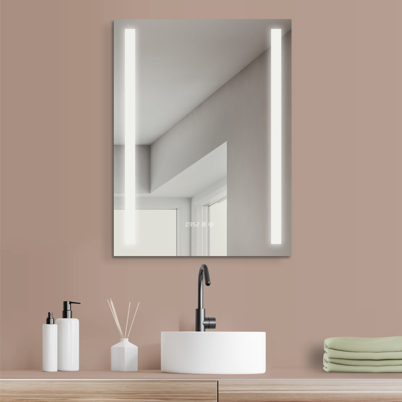 ANTI-FOG LED bathroom mirror with digital clock, light change warm white / cool white side light
