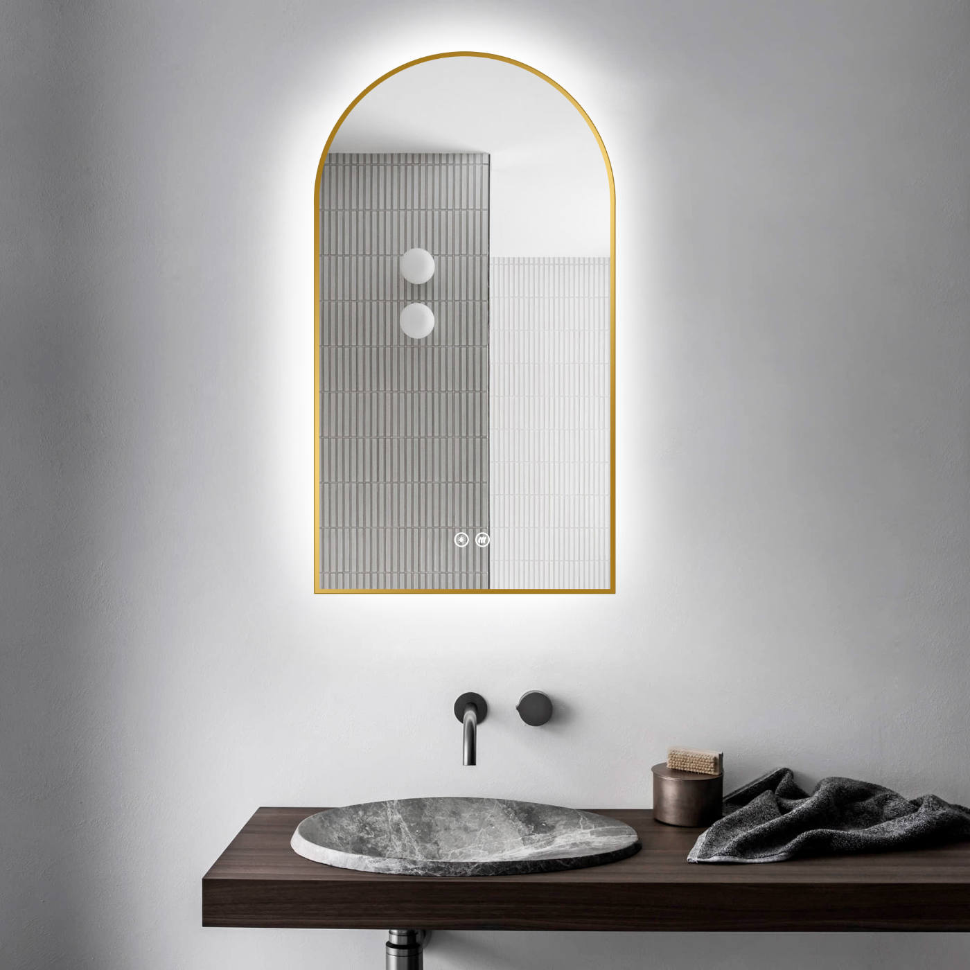 LED Badspiegel, design bogenform Spiegel, Badspiegel mit led Beleuchtung